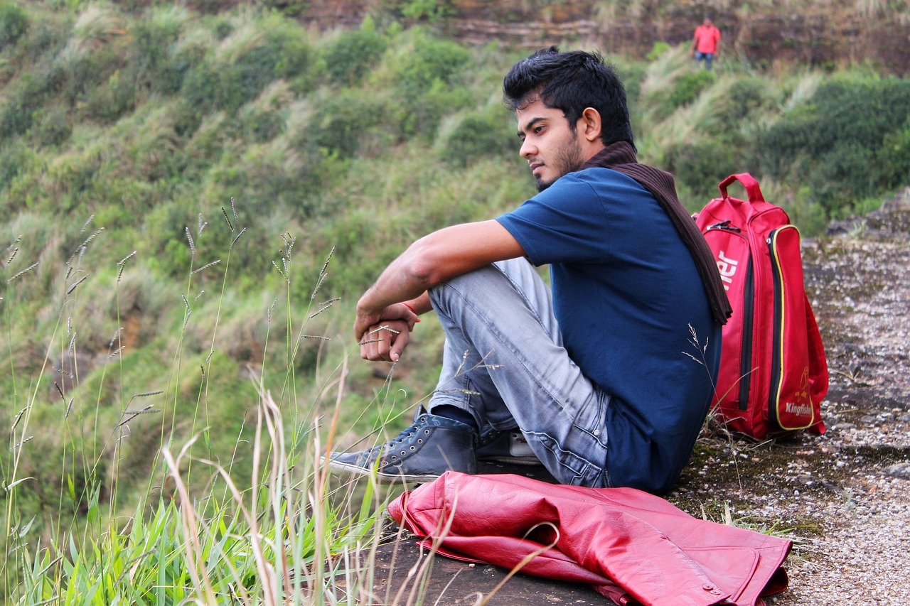 廣州港邁向世界級樞紐港的步伐加速，最新動態(tài)揭秘