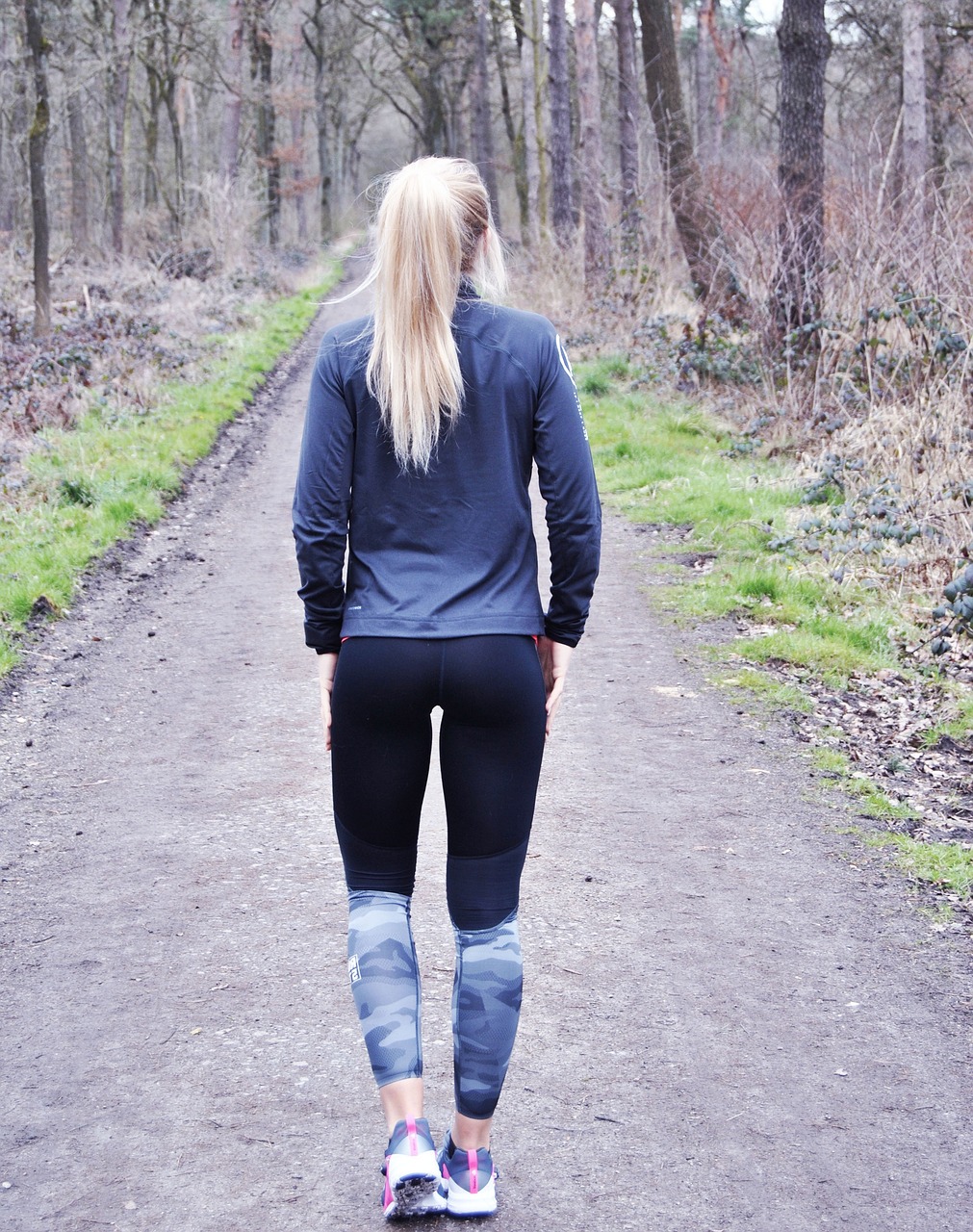 金發(fā)拉比最新動態(tài)，時尚潮流的新領軍者閃耀登場