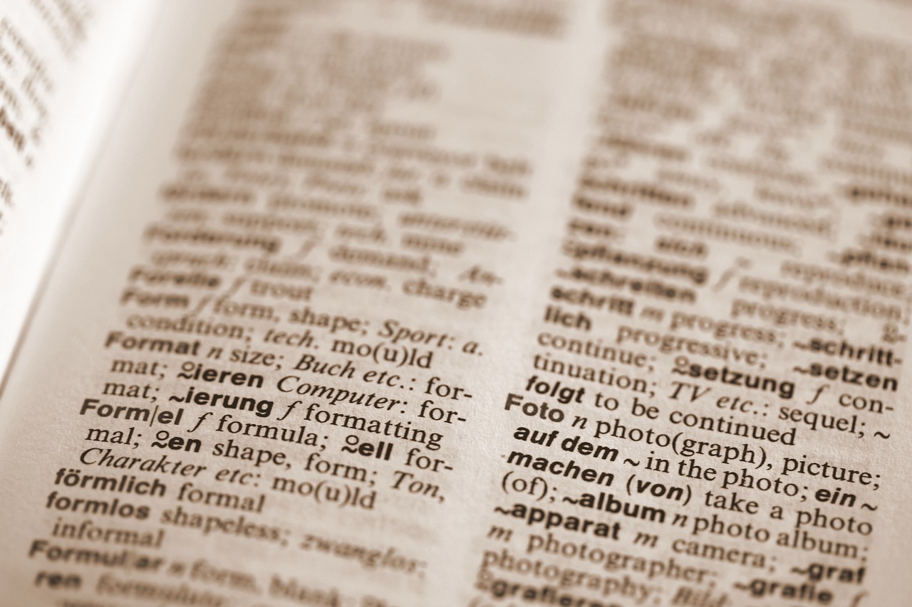 三肖三期必出特肖資料，數(shù)據(jù)分析與解釋指南_投影版DG562.165