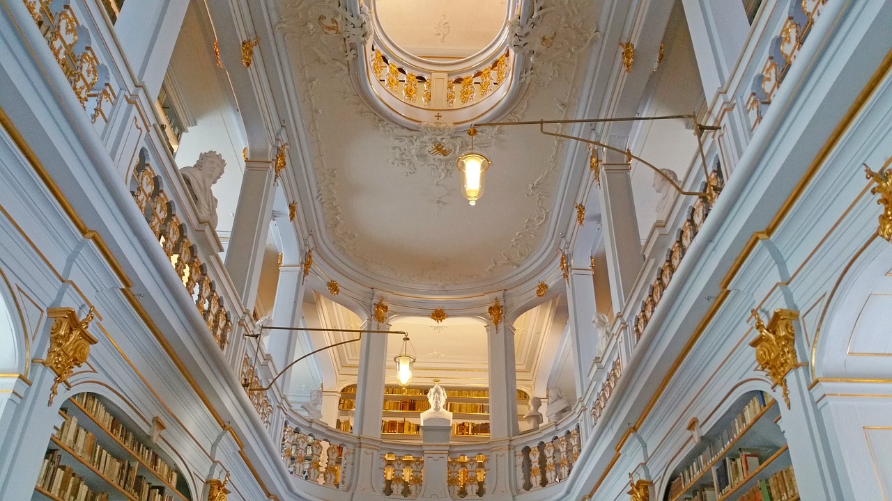 行聊最新動(dòng)態(tài)，探索前沿技術(shù)與行業(yè)動(dòng)態(tài)揭秘