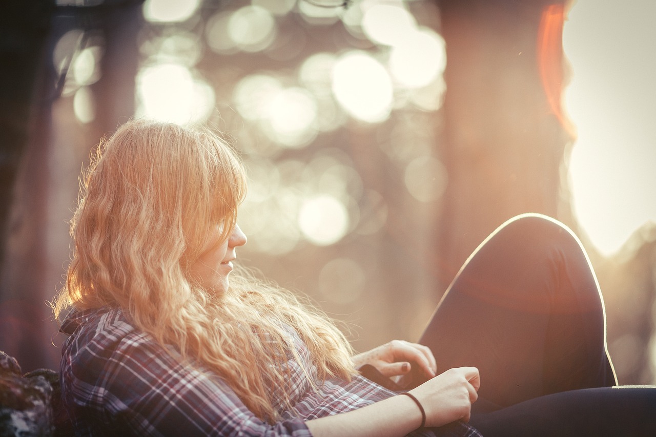 代女而嫁的蜜月風(fēng)波揭秘，涉黃問(wèn)題曝光